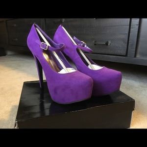 Just Fabulous Paulson shoe. Size 9.